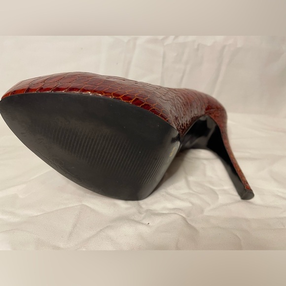 FINAL SALE Jessica Simpson platform patent leather croc heel - Picture 4 of 4